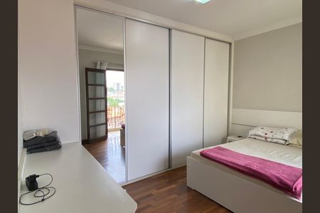 Casa à venda com 278m², 3 quartos e 8 vagasQuarto 2