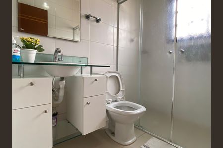 Casa à venda com 278m², 3 quartos e 8 vagasBanheiro 2