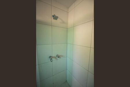 Banheiro de apartamento para alugar com 1 quarto, 45m² em Neves, São Gonçalo