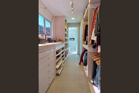 Casa para alugar com 240m², 3 quartos e 1 vagaCloset da suíte 1