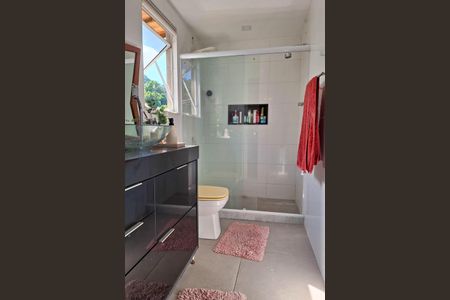 Casa para alugar com 240m², 3 quartos e 1 vagaBanheiro da Suíte 1