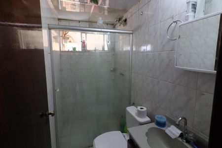 Banheiro de apartamento para alugar com 2 quartos, 64m² em Aliança, Osasco