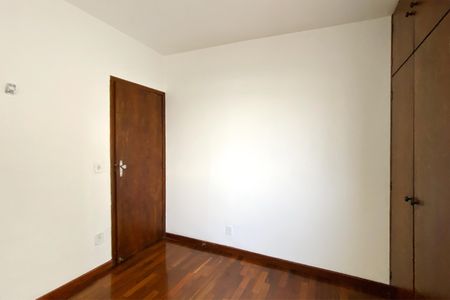 Apartamento à venda com 90m², 3 quartos e 1 vagaQuarto 2