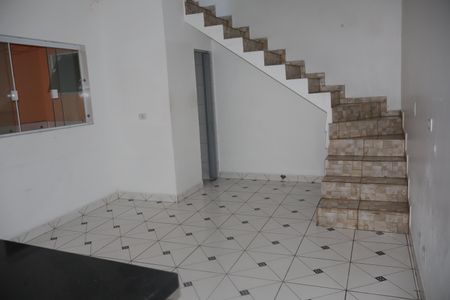 Sala de casa para alugar com 2 quartos, 65m² em Parque dos Bancarios, São Paulo