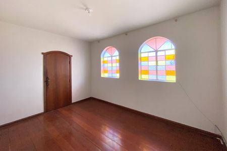 Sala de casa para alugar com 4 quartos, 200m² em Nova Vista, Belo Horizonte