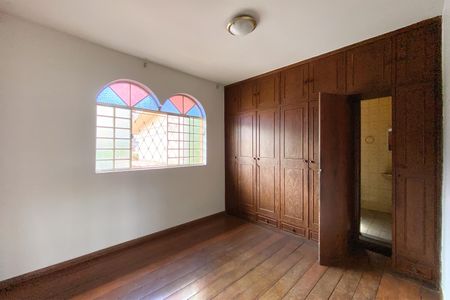 Casa para alugar com 200m², 4 quartos e sem vagaSuite