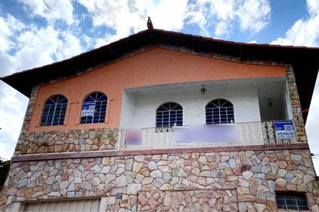 Casa para alugar com 200m², 4 quartos e sem vagaFachada