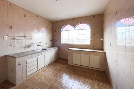 Casa para alugar com 200m², 4 quartos e sem vagaCozinha