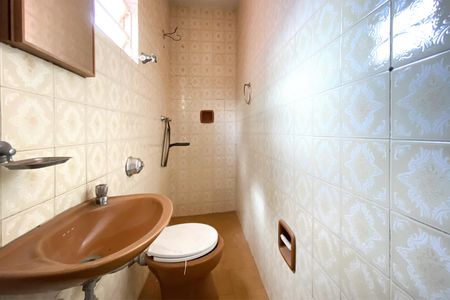 Casa para alugar com 200m², 4 quartos e sem vagaBanheiro de serviço