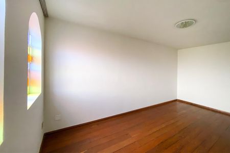 Casa para alugar com 200m², 4 quartos e sem vagaQuarto 1