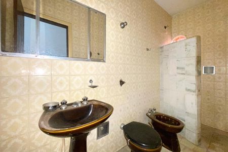 Casa para alugar com 200m², 4 quartos e sem vagaBanheiro