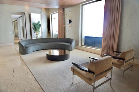 Apartamento para alugar com 225m², 3 quartos e 4 vagasRecepção Prédio