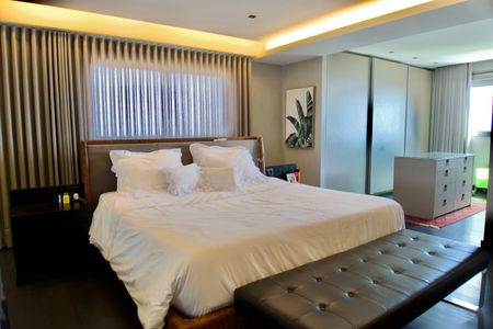 Apartamento para alugar com 225m², 3 quartos e 4 vagasSuíte 1