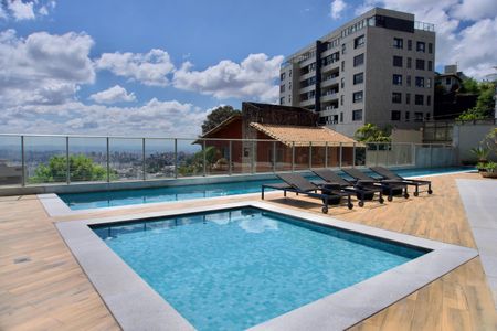 Apartamento para alugar com 225m², 3 quartos e 4 vagasÁrea Comum - Piscina