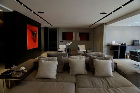 Apartamento para alugar com 225m², 3 quartos e 4 vagasSala