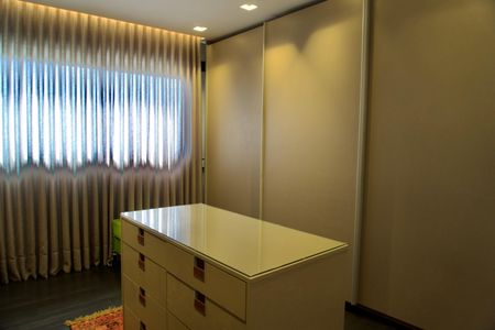 Apartamento para alugar com 225m², 3 quartos e 4 vagasSuíte 1 - Closet