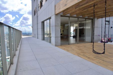 Apartamento para alugar com 225m², 3 quartos e 4 vagasÁrea Comum - Externo