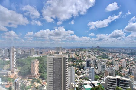 Apartamento para alugar com 225m², 3 quartos e 4 vagasSuíte 1 Closet - Vista