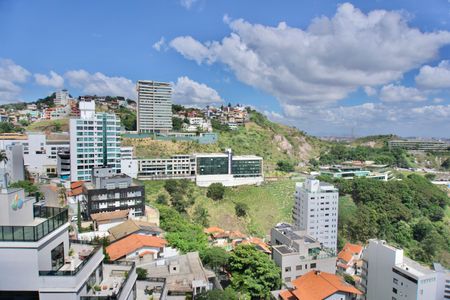 Apartamento para alugar com 225m², 3 quartos e 4 vagasSuíte 1 - Vista