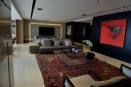 Apartamento para alugar com 225m², 3 quartos e 4 vagasSala