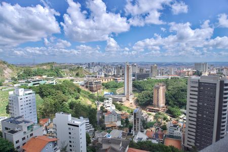 Apartamento para alugar com 225m², 3 quartos e 4 vagasQuarto 3 - Vista