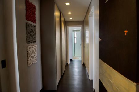 Apartamento para alugar com 225m², 3 quartos e 4 vagasCorredor