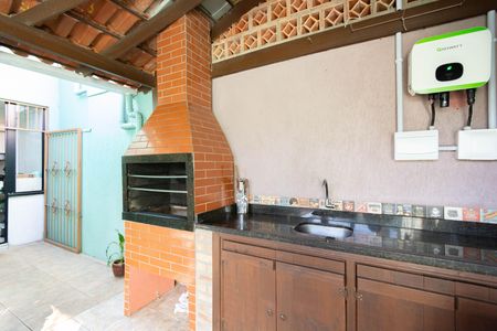 Casa à venda com 90m², 3 quartos e 2 vagas