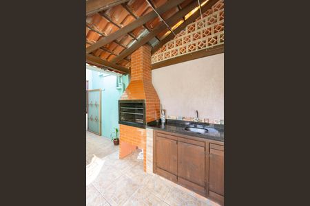 Casa à venda com 90m², 3 quartos e 2 vagas