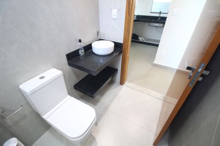 Casa à venda com 100m², 2 quartos e 6 vagasBanheiro