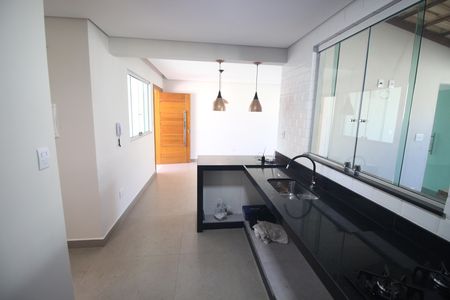 Casa à venda com 100m², 2 quartos e 6 vagasCozinha
