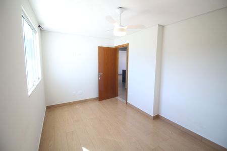 Quarto 2 de casa à venda com 2 quartos, 100m² em Diamante, Belo Horizonte