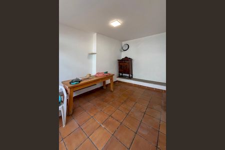Casa à venda com 475m², 7 quartos e 4 vagas Casa à venda com 475m², 7 quartos e 4 vagasQuarto de Serviço