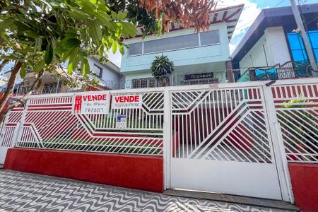 Casa à venda com 475m², 7 quartos e 4 vagas Casa à venda com 475m², 7 quartos e 4 vagasFachada