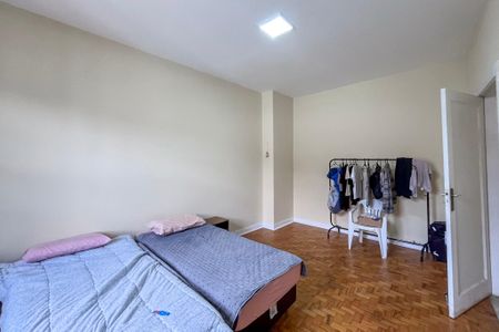 Casa à venda com 475m², 7 quartos e 4 vagas Casa à venda com 475m², 7 quartos e 4 vagasQuarto 7