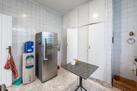 Casa à venda com 475m², 7 quartos e 4 vagas Casa à venda com 475m², 7 quartos e 4 vagasCozinha