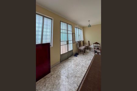 Casa à venda com 475m², 7 quartos e 4 vagas Casa à venda com 475m², 7 quartos e 4 vagasSala de Jantar