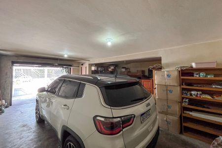 Casa à venda com 475m², 7 quartos e 4 vagas Casa à venda com 475m², 7 quartos e 4 vagasGaragem