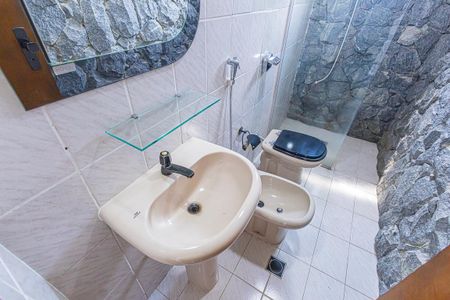 Apartamento para alugar com 103m², 3 quartos e 2 vagasbanheiro