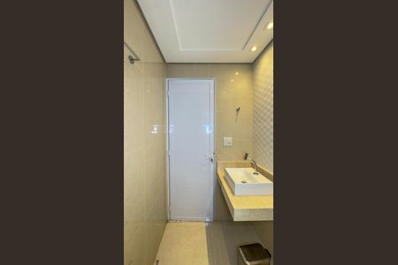 Casa à venda com 250m², 2 quartos e 2 vagasBanheiro da Suíte