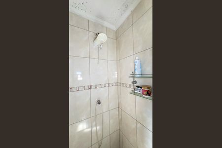 Casa à venda com 250m², 2 quartos e 2 vagasBanheiro