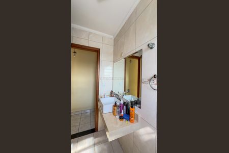 Casa à venda com 250m², 2 quartos e 2 vagasBanheiro