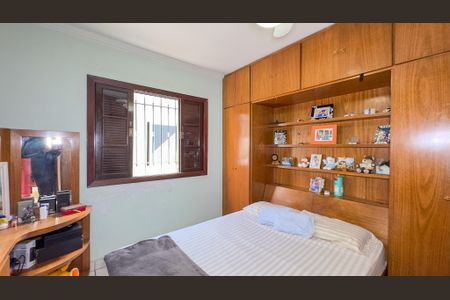 Casa à venda com 250m², 2 quartos e 2 vagasQuarto 3