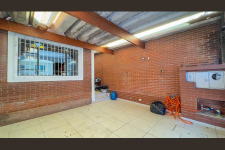 Casa à venda com 250m², 2 quartos e 2 vagasGaragem