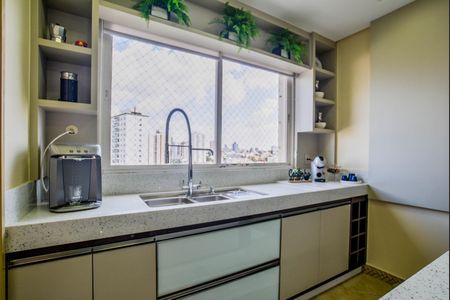 Apartamento à venda com 154m², 3 quartos e 2 vagas Apartamento à venda com 154m², 3 quartos e 2 vagasCozinha