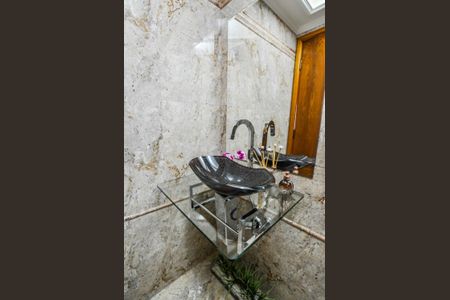 Apartamento à venda com 154m², 3 quartos e 2 vagas Apartamento à venda com 154m², 3 quartos e 2 vagasLavabo