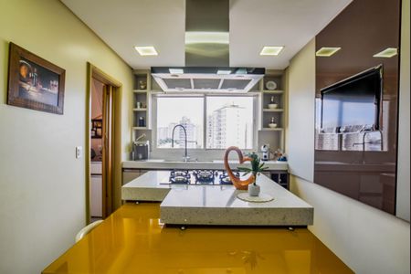 Apartamento à venda com 154m², 3 quartos e 2 vagas Apartamento à venda com 154m², 3 quartos e 2 vagasCozinha