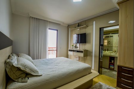 Apartamento à venda com 154m², 3 quartos e 2 vagas Apartamento à venda com 154m², 3 quartos e 2 vagasQuarto Suíte
