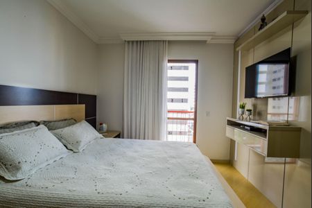 Apartamento à venda com 154m², 3 quartos e 2 vagas Apartamento à venda com 154m², 3 quartos e 2 vagasQuarto Suíte