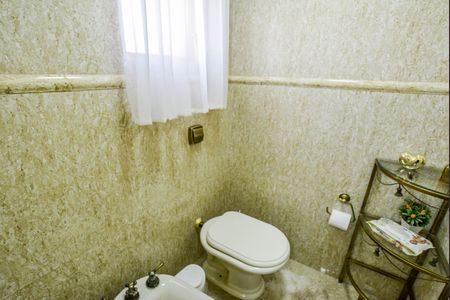 Apartamento à venda com 154m², 3 quartos e 2 vagas Apartamento à venda com 154m², 3 quartos e 2 vagasBanheiro da Suíte