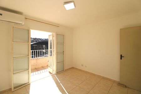 Casa para alugar com 70m², 2 quartos e 2 vagasQuarto 2